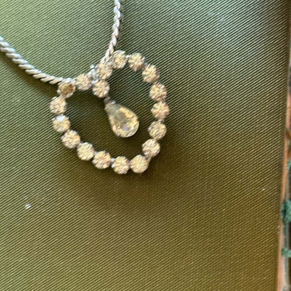 Krementz 1950s Rhinestone Heart Teardrop Necklace